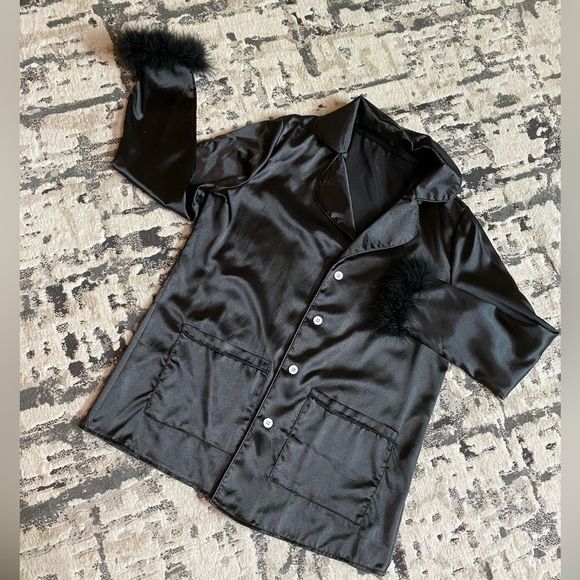Feather Cuff/Silky Black Button up Womens Medium - Picture 1 of 7